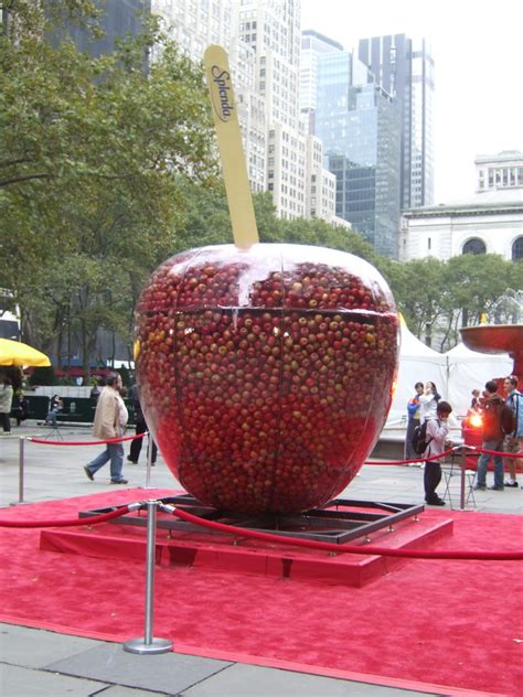 However, many popular figures' last words are just utterly tragic. World's biggest candy apple | This was so disappointing it ...