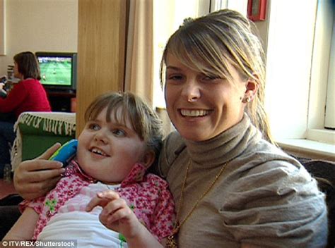 Coleen Rooney Reveals Pictures Of Her Sister Were Stolen Daily Mail