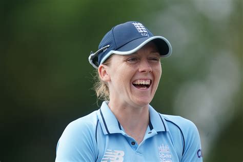 Heather Knight Wants A Bold Approach From England When They Head Down Under The Independent