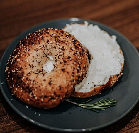 Bagel With Cream Cheese Visual Recipe