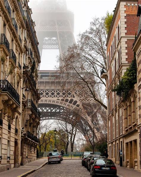 Street View Of The Eiffel Tower Beamazed