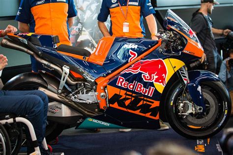 First on the throttle, last on the brakes. Analyzing the KTM RC16 MotoGP Bike