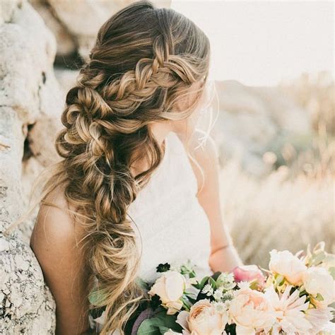 Best Beach Wedding Hairstyles Tips And Ideas Everafterguide
