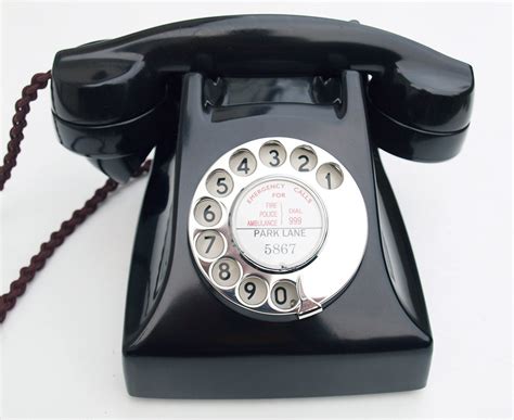 Black 1950s Bakelite Telephone La31559