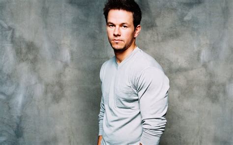 Mark Wahlberg Poster 12 X 18 Multicolour Amazonca Home