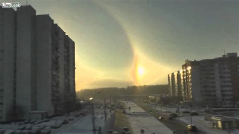 Halo and sun dog : Halo sun dog in Moscow - YouTube