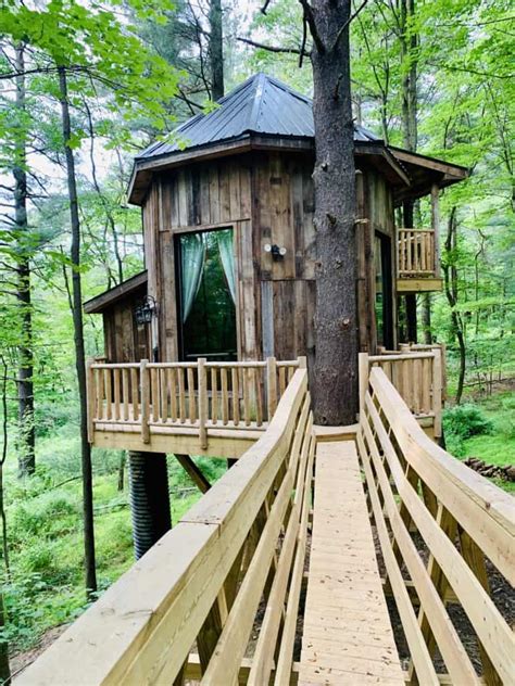 This is a must see luxury cabin for couples and offers the most romantic atmosphere! The Mohicans Treehouses & Cabins: Get Romantic in Ohio ...