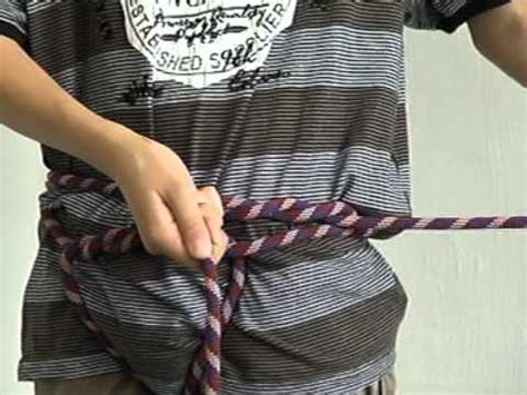 If you have some decommissioned rope hanging around, you could try your hand at weaving a little area looking for a little après ski project to keep yourself busy until the lifts start spinning tomorrow? DIY harness 06 - harness from a climbing rope - YouTube