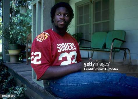 Oklahoma Marcus Dupree Photos And Premium High Res Pictures Getty Images
