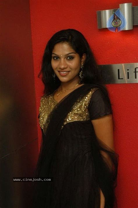 Tamil Actress Rama Stills Photo 51 Of 56
