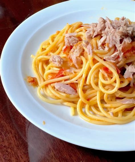 Spaghetti With Tuna Spaghetti Al Tonno — Jenny Nicole