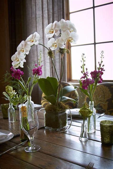 Simple Orchid Centerpiece Orchids Orchid Centerpieces Wedding Orchid Centerpieces Flower