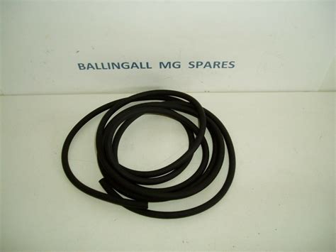 282 500 Ahh6352 Mg Mgb Battery Cover Seal Ballingall Mg Spare
