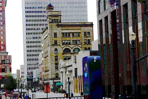 Beautiful Buildings Of Downtown Louisville There Were Beau Flickr