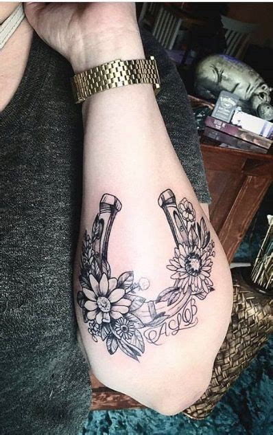 17 Unique Arm Tattoo Designs For Girls Cowgirl Tattoos