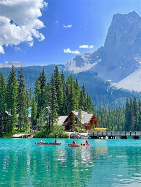 Emerald Lake In Banff Canada 🇨🇦 In 2020 Beautiful Places To Travel
