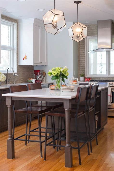 Even though being able to incorporate it into the décor means that you need to have a kitchen that's large enough to accommodate it without problems, this restriction doesn't go as far as that. large kitchen islands with seating and storage beautiful ...