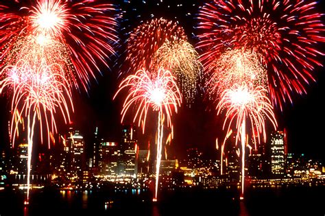 Fireworks Exploding In The Night Sky In Windsor Ontario Image Free