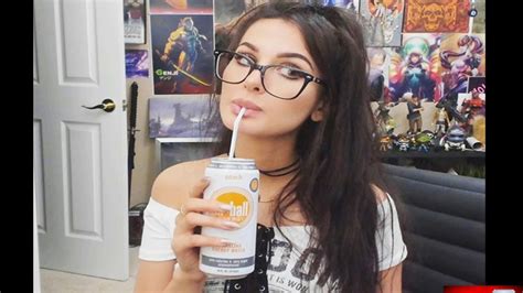 Sssniperwolf Is So Sexy Youtube