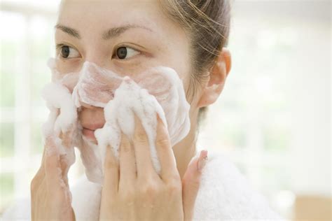 How To Choose A Soap To Wash Your Face