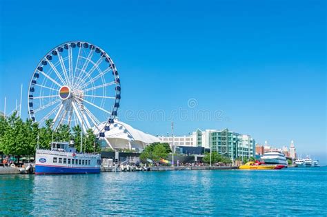 Ferris Wheel At Navy Pier In Chicago During Summer Editorial Stock