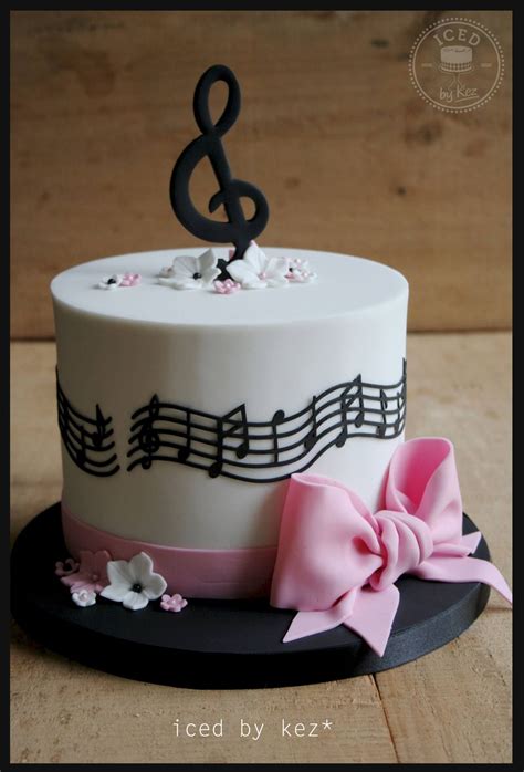 Iced By Kez Music Themed Cake For A Sweet 16 Facebook Music