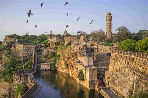 The Largest Fort Of India Chittorgarh Historical India