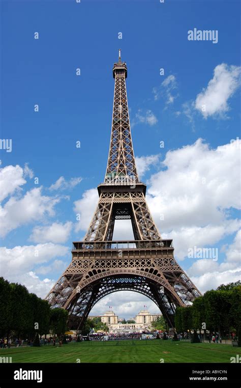 Portrait Upright Shot Of The Eiffel Tower Paris France Stock Photo