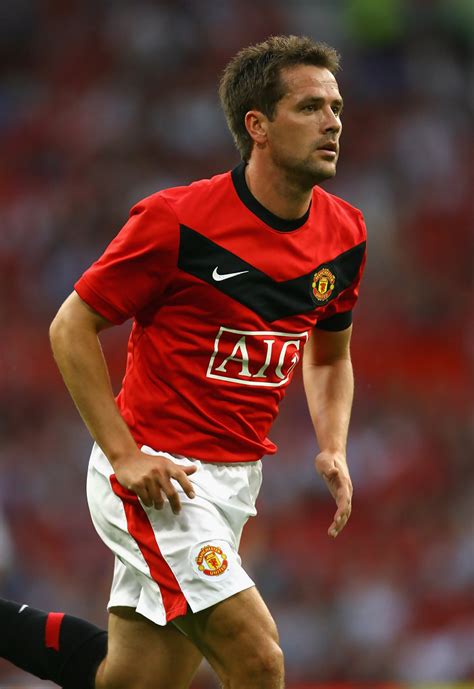 Michael owen (psychiatrist) sir michael john owen is a welsh research scientist in the area of psychiatry, currently the head of the division of psychological medicine and clinical neurosciences at cardiff university. Michael Owen - Michael Owen Photos - Manchester United v ...