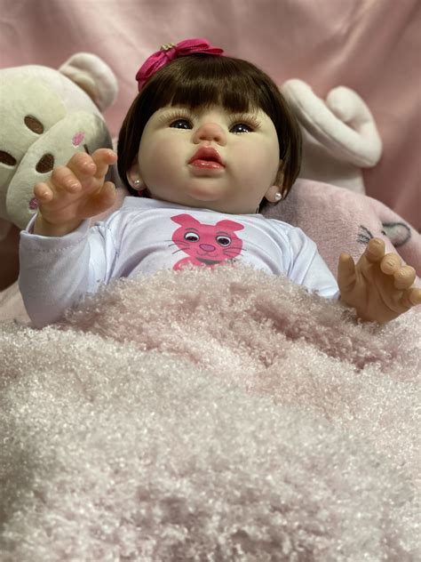 bebê reborn menina corpo todo em silicone a prova dágua envio imediato bebês meninas