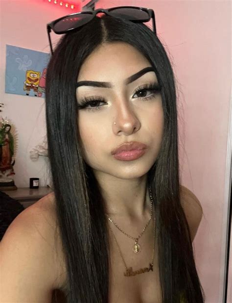 pin by bella 🎀 on tik tok gang 👩🏽‍💻🎥 latina makeup pretty makeup cute makeup looks