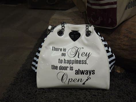 Quotes About Bags. QuotesGram