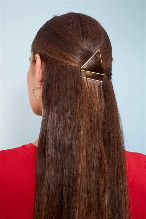 Cool Bobby Pin Hairstyles To Add To Your Hair Routine