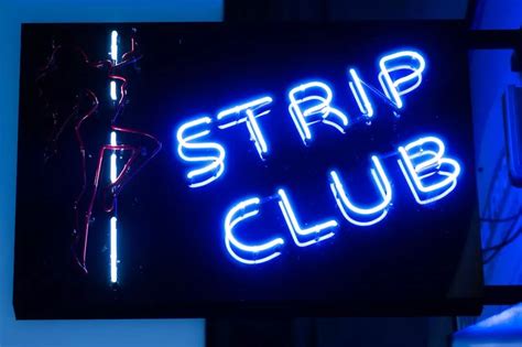 London Strip Club Shut Down After Undercover Inspectors Pay For A Dance