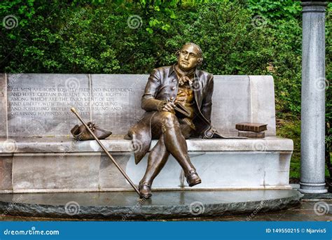 Statue Of Us Founding Father George Mason In The George Mason Memorial