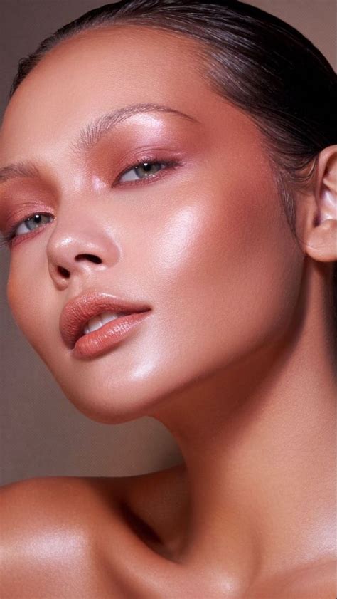 Pin By 𝐌𝐞𝐥𝐚𝐧𝐜𝐡𝐨𝐥𝐢𝐚 〄 On Paint On My Face In 2020 Flawless Skin Makeup