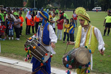 Yang amat mulia ialah kerabat bergelar pahang dengan gelaran tengku arif temenggong. BENTONG: MINI KARNIVAL BERSAMA TENGKU ARIF BENDAHARA ...