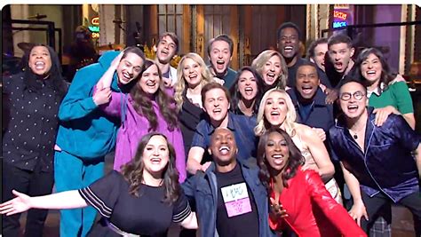 Saturday Night Live Cast Bids Poignant Farewell After Crazy Season