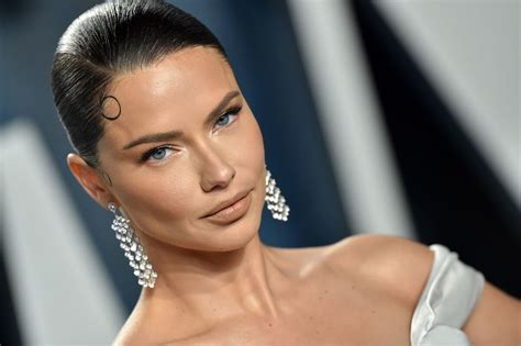 La Supermodelo Adriana Lima Es La Nueva Embajadora De Fans De La Fifa