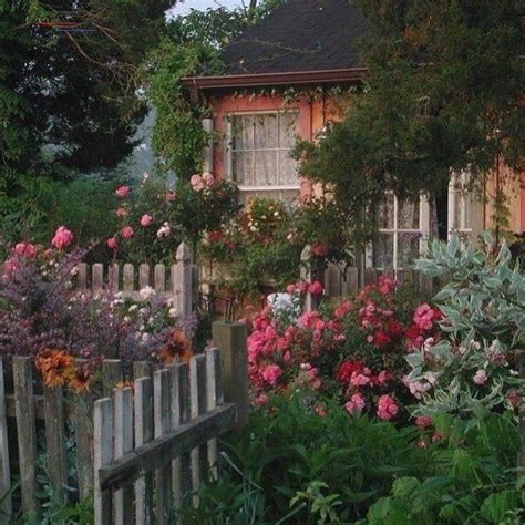 Cottagecore 1000 In 2020 Cottage Garden Garden Design Dream Cottage