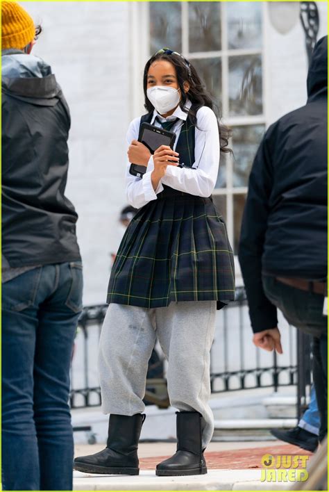 Gossip Girl Stars Spotted In Their School Uniforms For Latest Scene