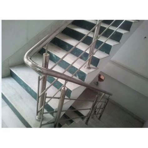 Silver Stairs 12mm Stainless Steel Staircase Railing Material Grade