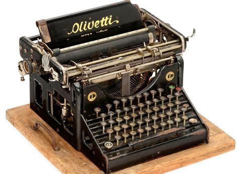 La Máquina De Escribir Un Invento Que Nació Por Amor 2022