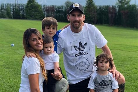 ¡el Papá Del Año Leo Messi Y La Forma De Divertirse En Familia ¡en