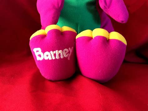 Barney The Talking Dinosaur 17 Plush Talking Doll Playskool 1996