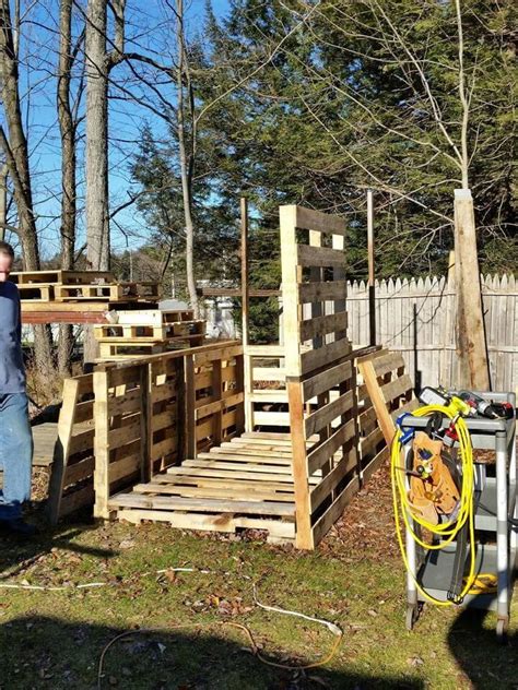 Pallet Bike Shed With Tilted Metal Roof Easy Pallet Ideas