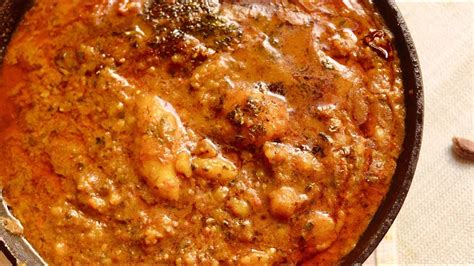 Maybe you would like to learn more about one of these? हलवाई जेसी आलू की सब्ज़ी घर पर बनाए | Halwai Jesi Aloo Ki Sabzi | Shadi Vale Aloo Ki Sabzi - YouTube