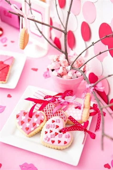35 Stunning Valentine Theme Party With A Romantic Feel Magzhouse