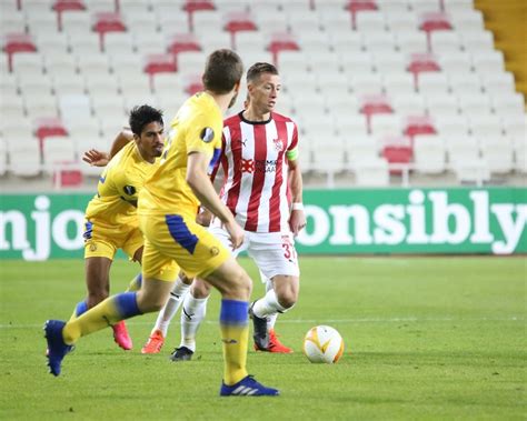 Karşılaşmaların rövanşları ise 26 ağustos'ta oynanacak. UEFA Avrupa Ligi: Sivasspor: 0 - Maccabi Tel Aviv: 0 (Maç ...