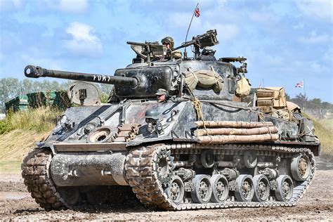M4a2e8 Sherman Fury Tank M4a2e8 Sherman Fury Tank Tan Flickr